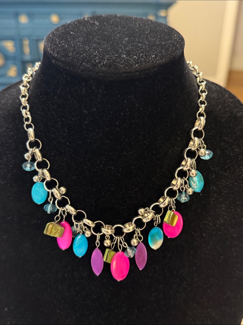 Vintage Silver Tone Multicolored Beaded Pendant Choker Statement Necklace